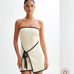 RIAN Strapless Knit Mini Dress | MESHKI